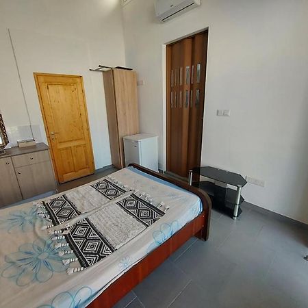 Anna Guesthouse 10 Min Walk From The Beach لارنكا المظهر الخارجي الصورة