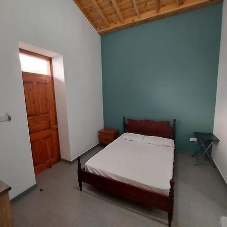 Anna Guesthouse 10 Min Walk From The Beach لارنكا المظهر الخارجي الصورة